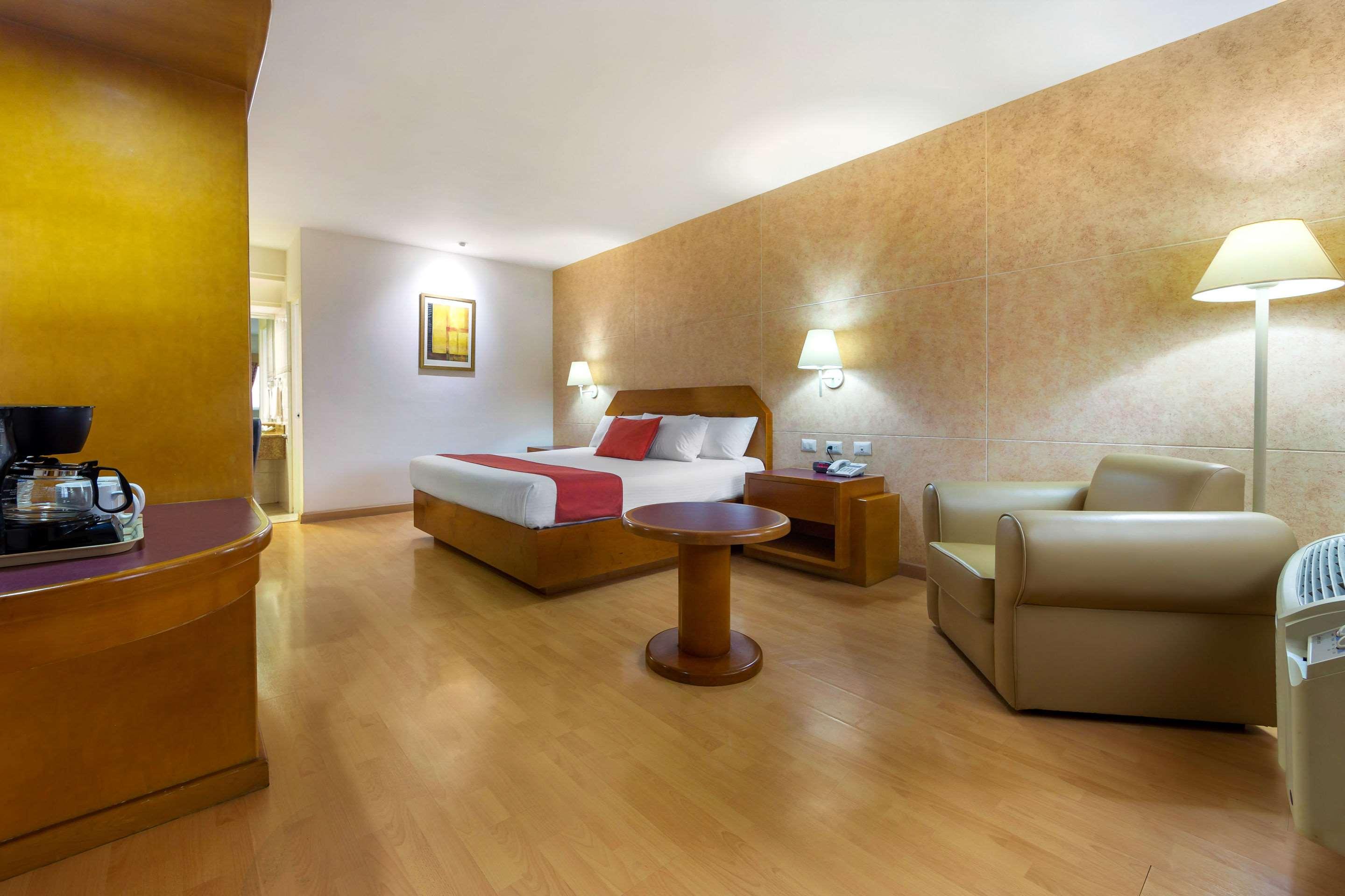 Comfort Inn Monterrey Norte San Nicolás de los Garzas Kültér fotó