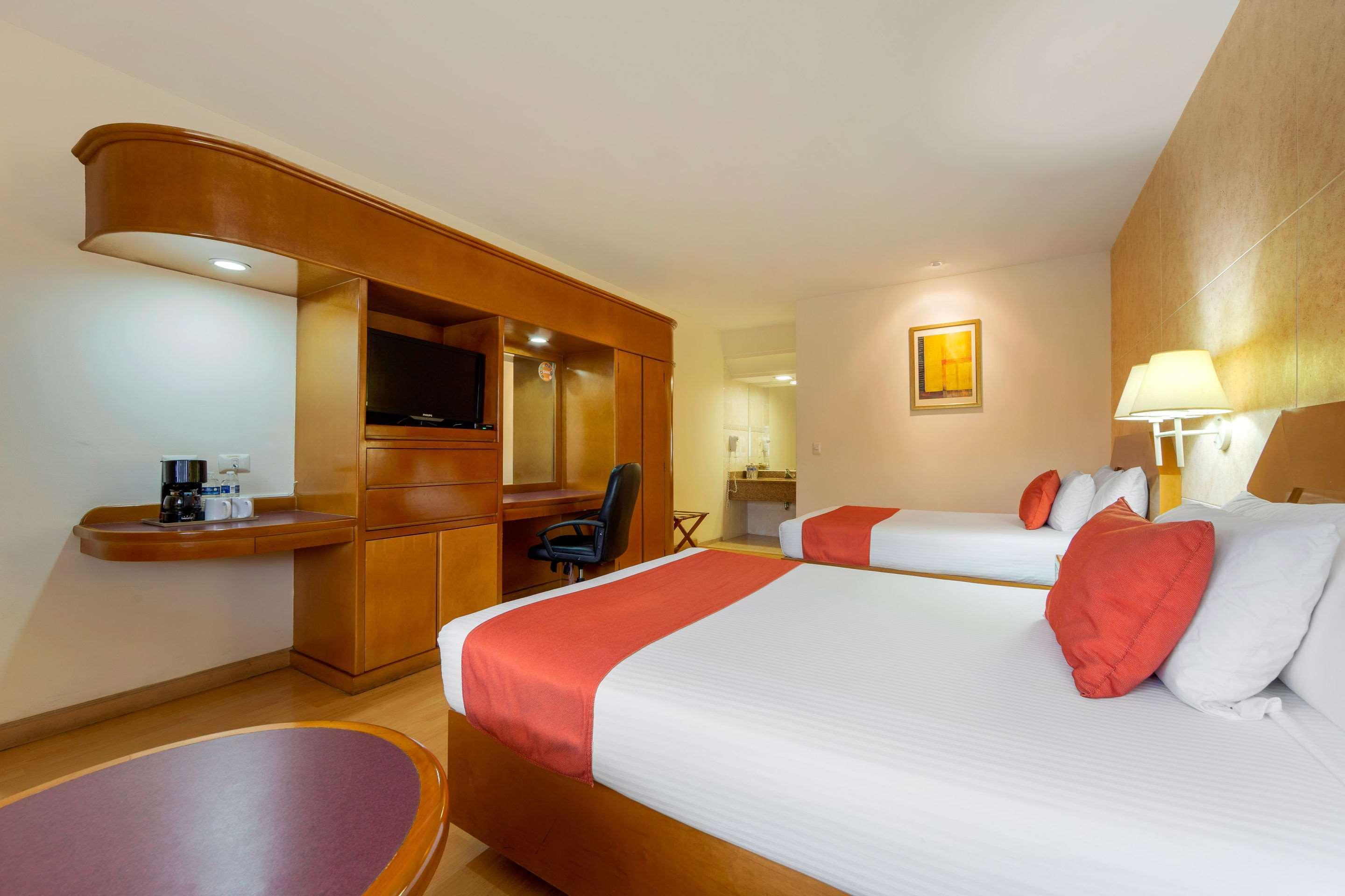 Comfort Inn Monterrey Norte San Nicolás de los Garzas Kültér fotó