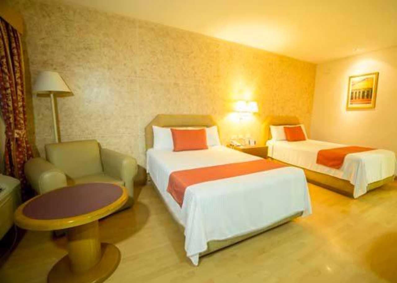 Comfort Inn Monterrey Norte San Nicolás de los Garzas Kültér fotó