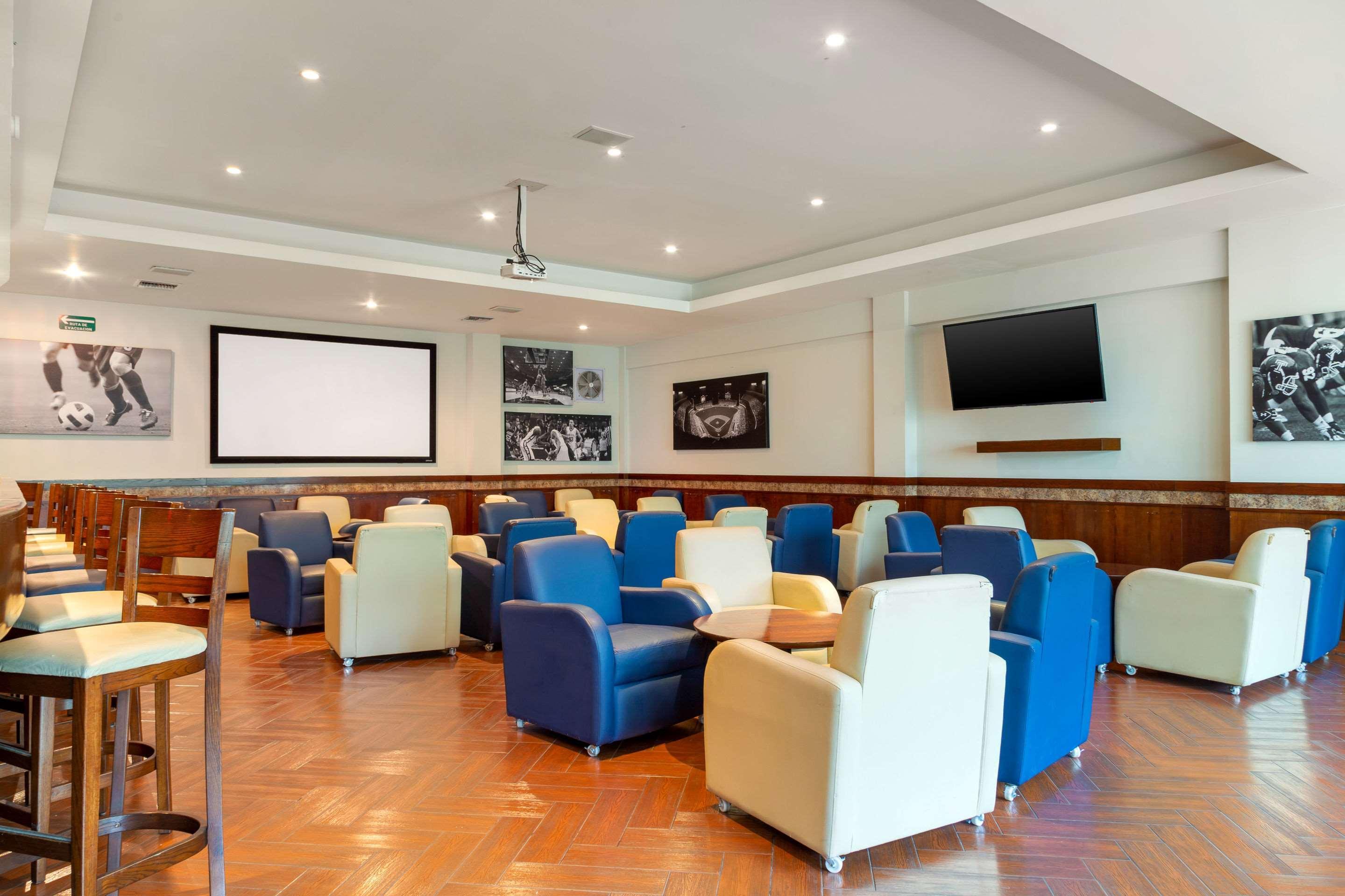 Comfort Inn Monterrey Norte San Nicolás de los Garzas Kültér fotó