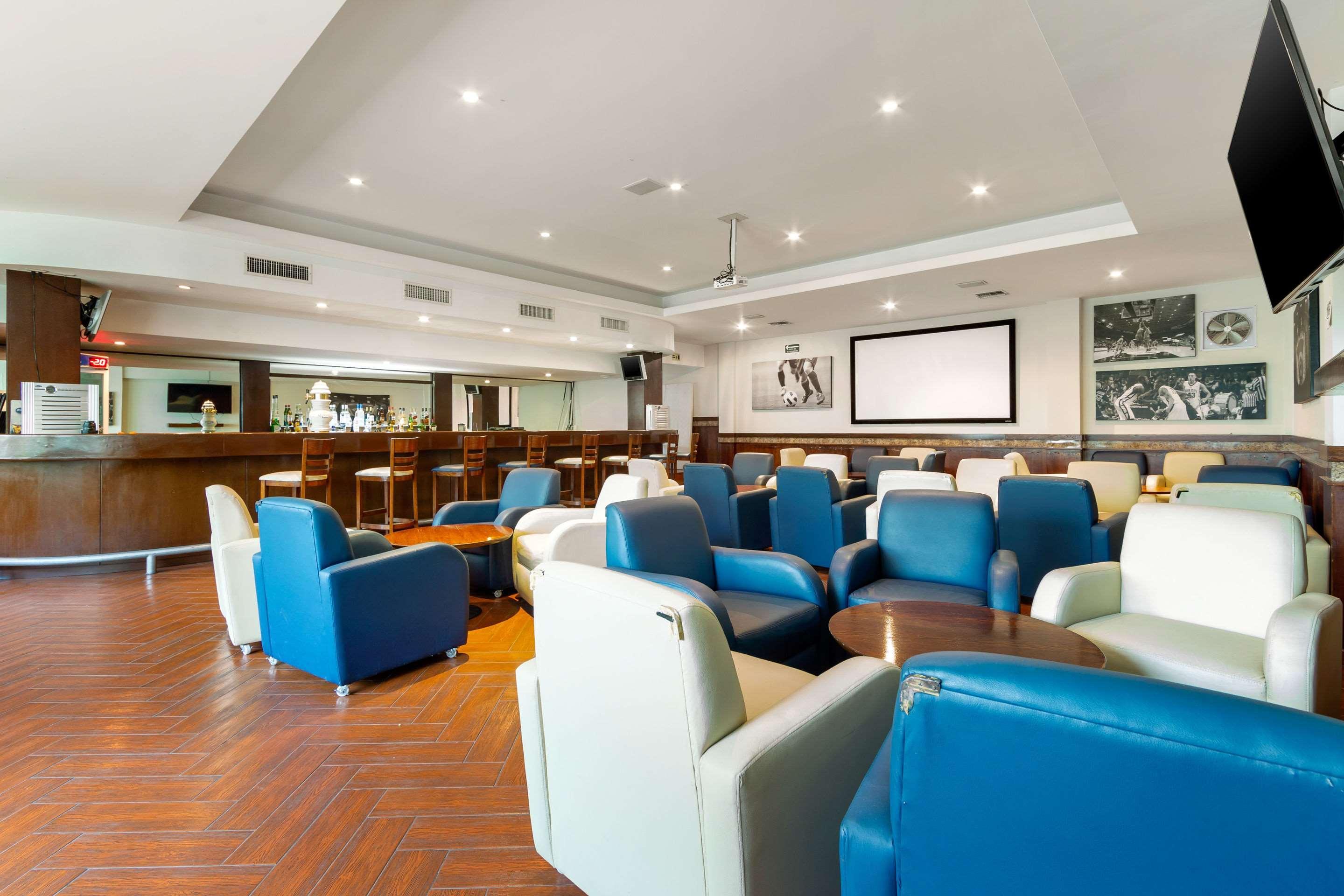Comfort Inn Monterrey Norte San Nicolás de los Garzas Kültér fotó