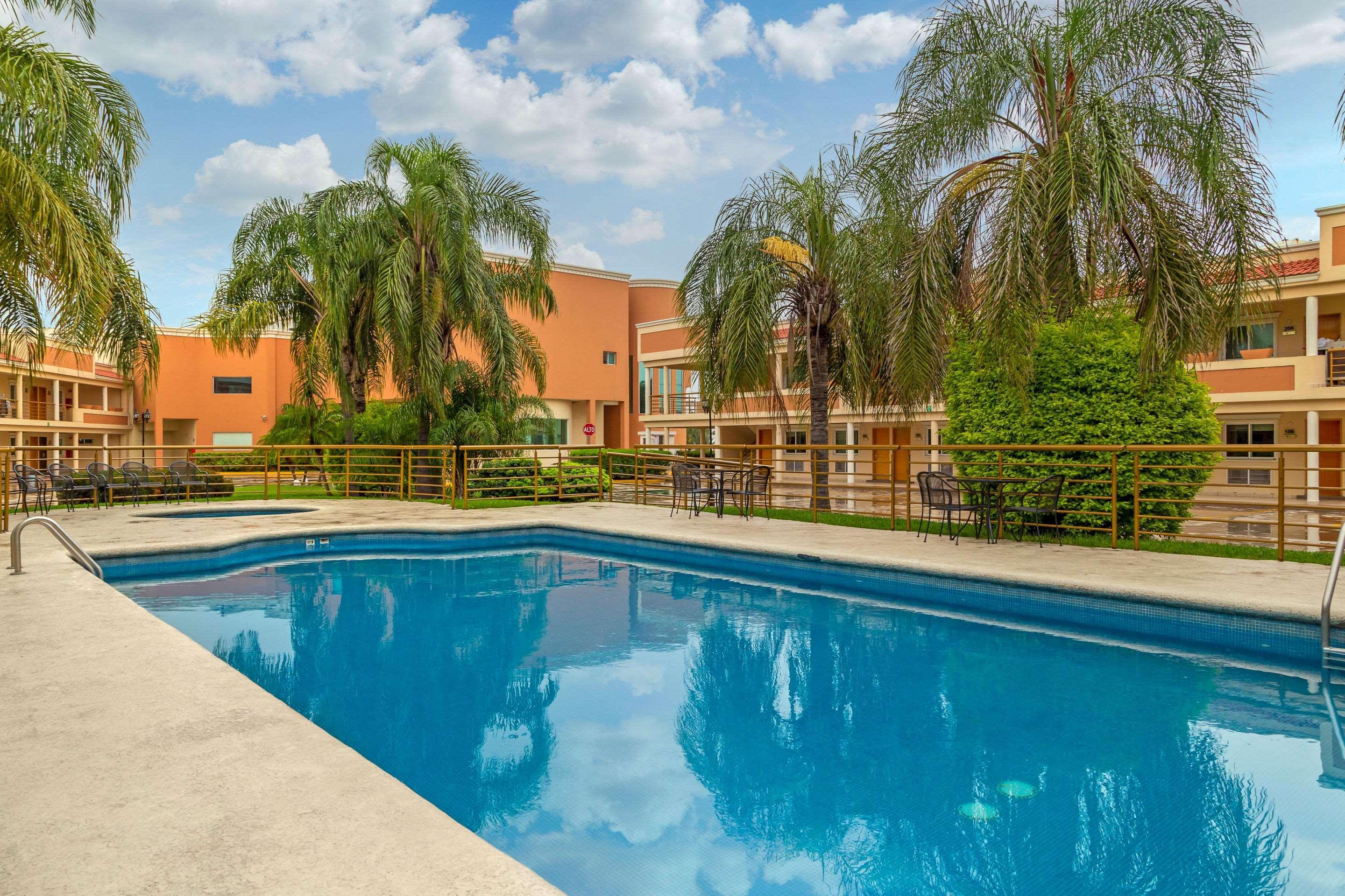 Comfort Inn Monterrey Norte San Nicolás de los Garzas Kültér fotó