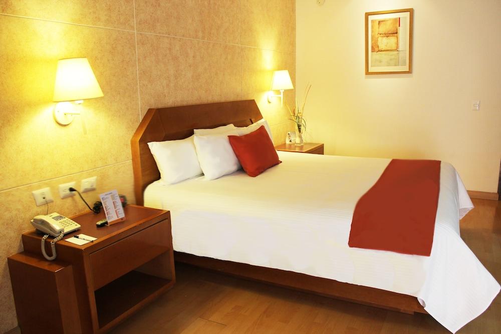 Comfort Inn Monterrey Norte San Nicolás de los Garzas Kültér fotó